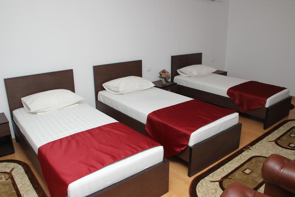 Hotel Royal 2 Urziceni 部屋 写真